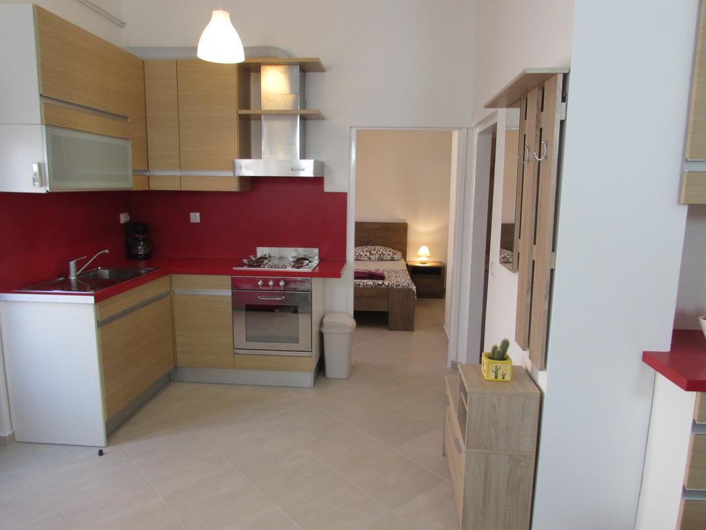Apartmani Viktorija Fažana Exterior foto
